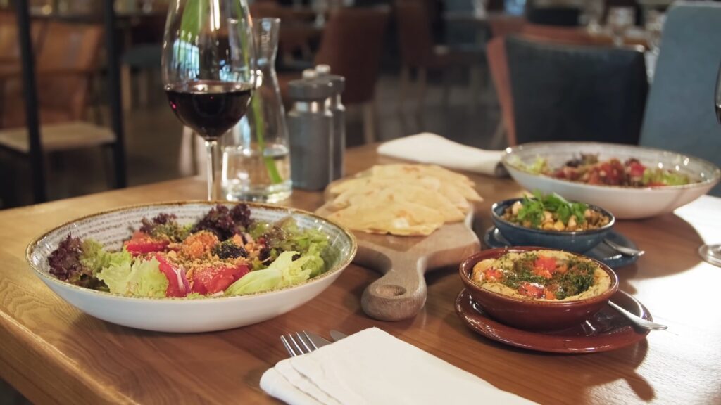food solo travel