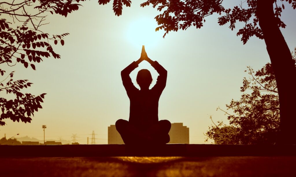 Finding Inner Peace: The Solo Traveler's Guide to Unplugging and Meditating